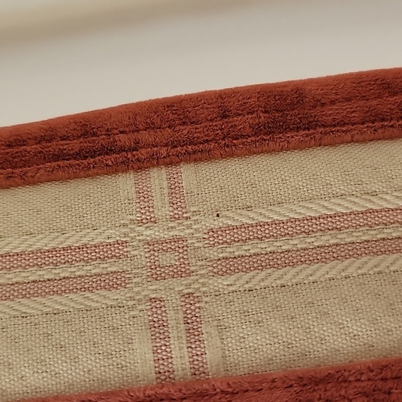 Handmade sueded messenger bag with embroidery - Picture 5 of 9